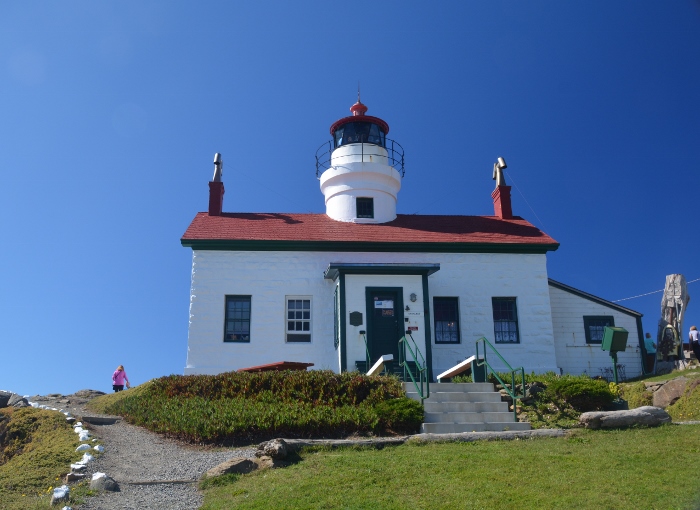 Batter Point Lighthouse and grounds